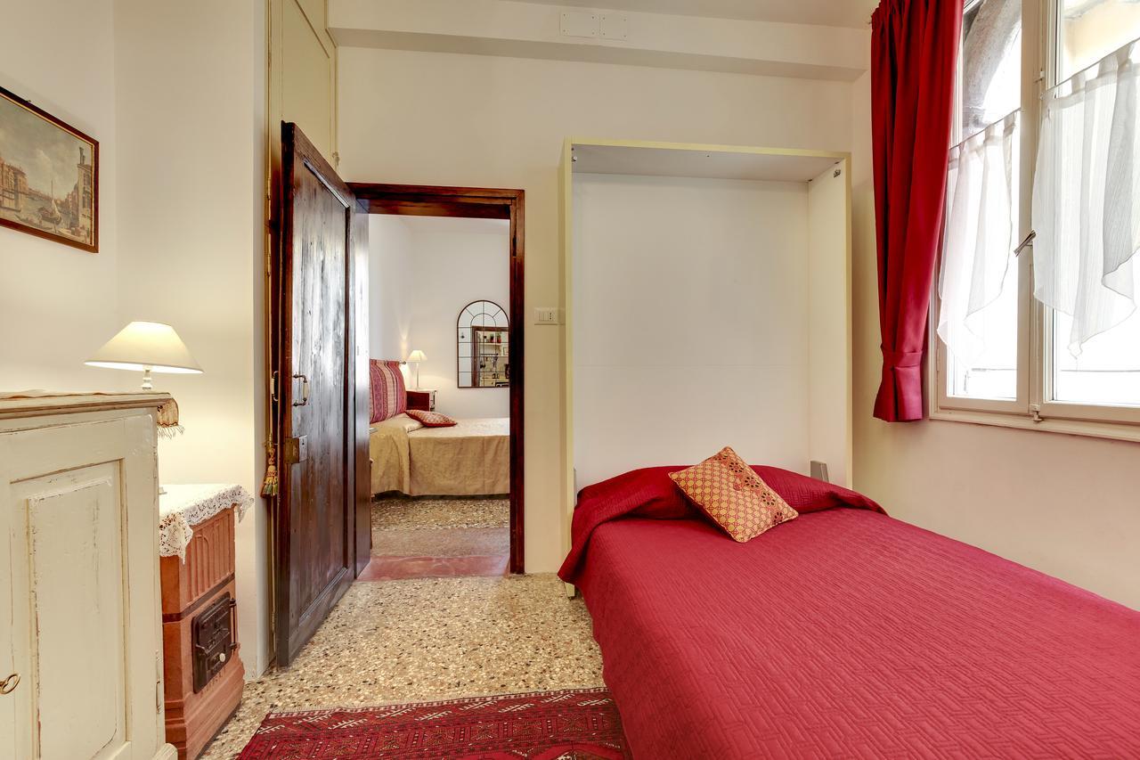 Ca' Badoer Frari Apartment Venesia Bagian luar foto